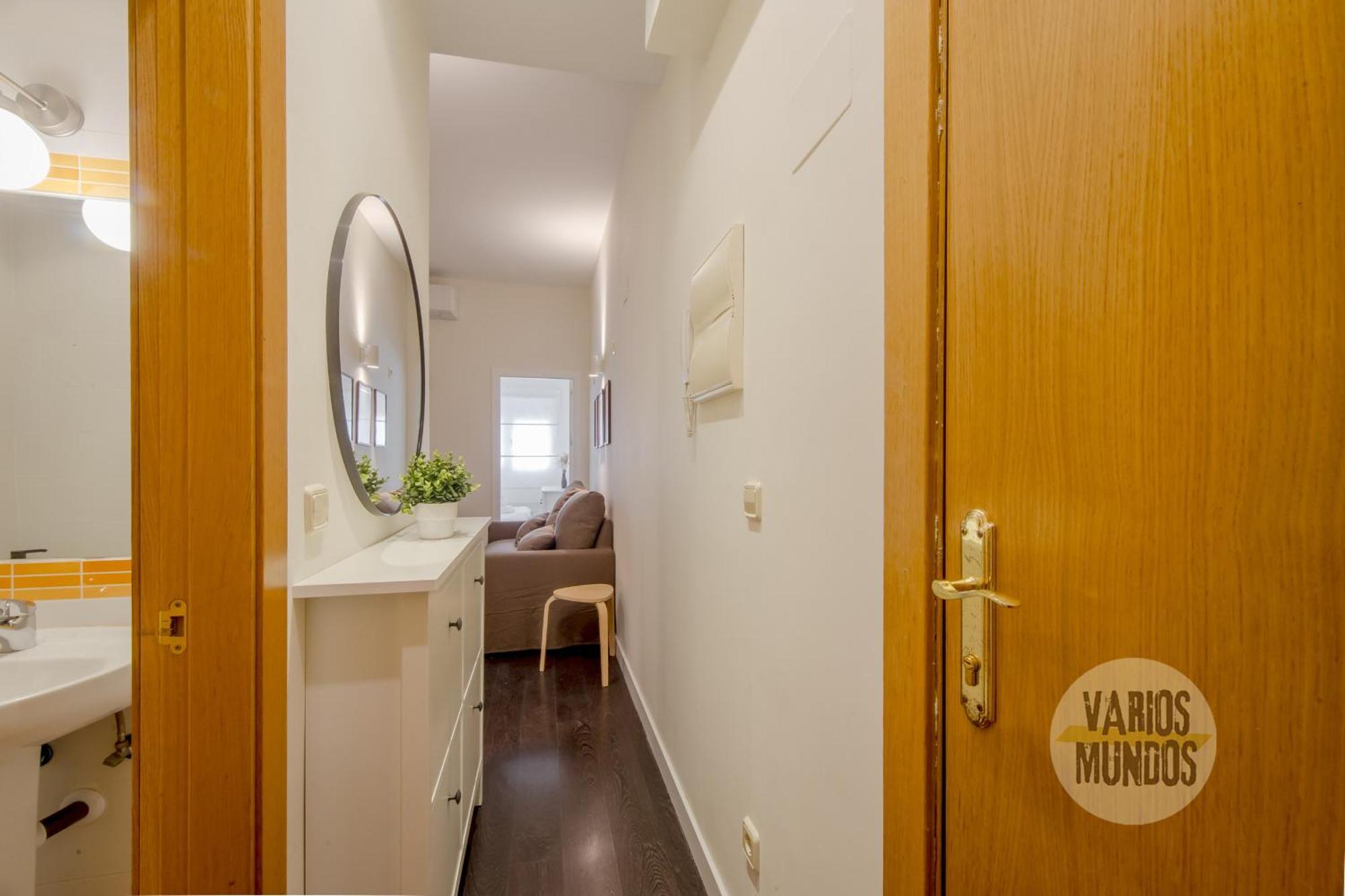מדריד Tiny Apt Para 3Pax En La Plaza De Chueca מראה חיצוני תמונה