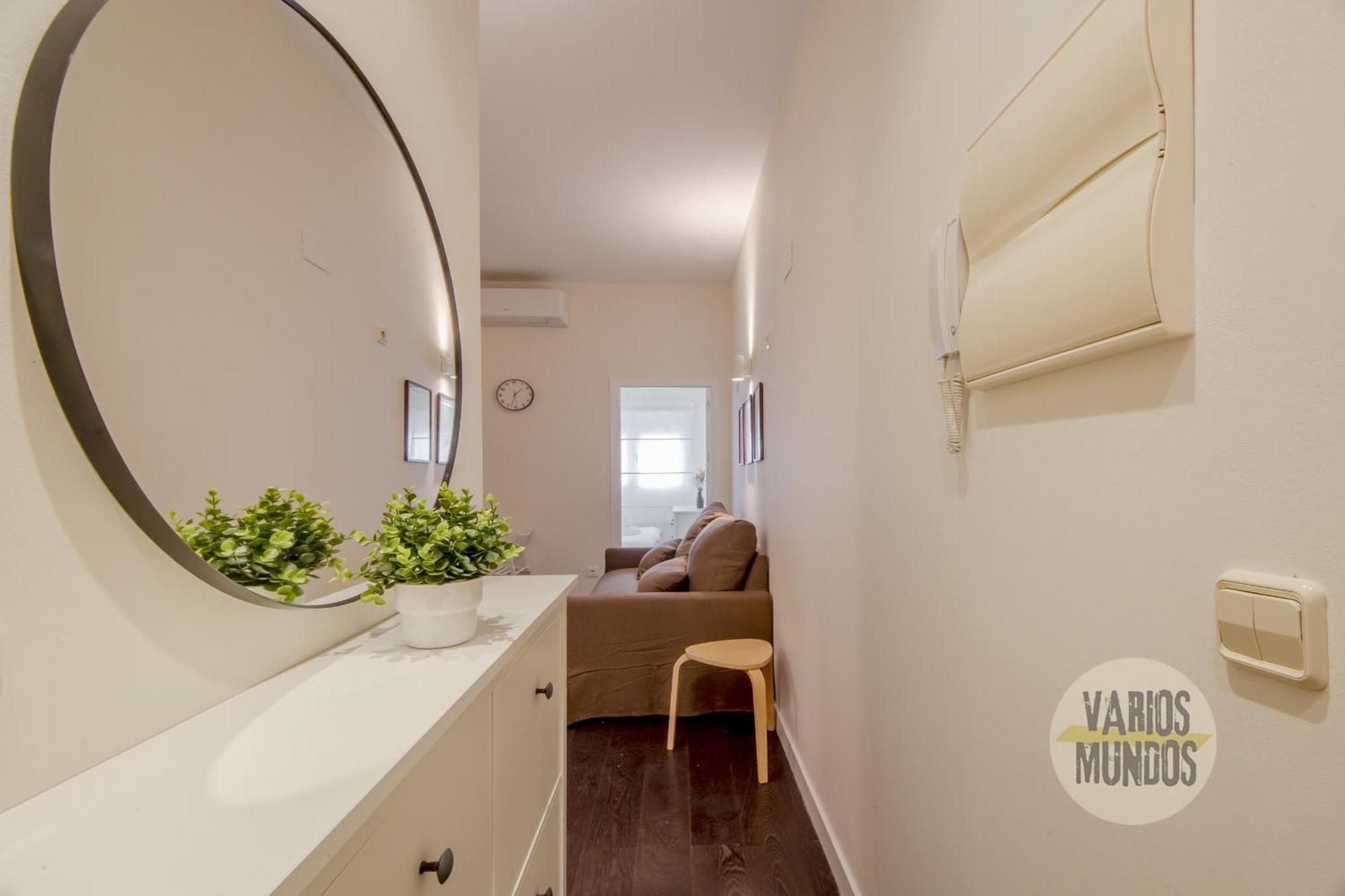 מדריד Tiny Apt Para 3Pax En La Plaza De Chueca מראה חיצוני תמונה